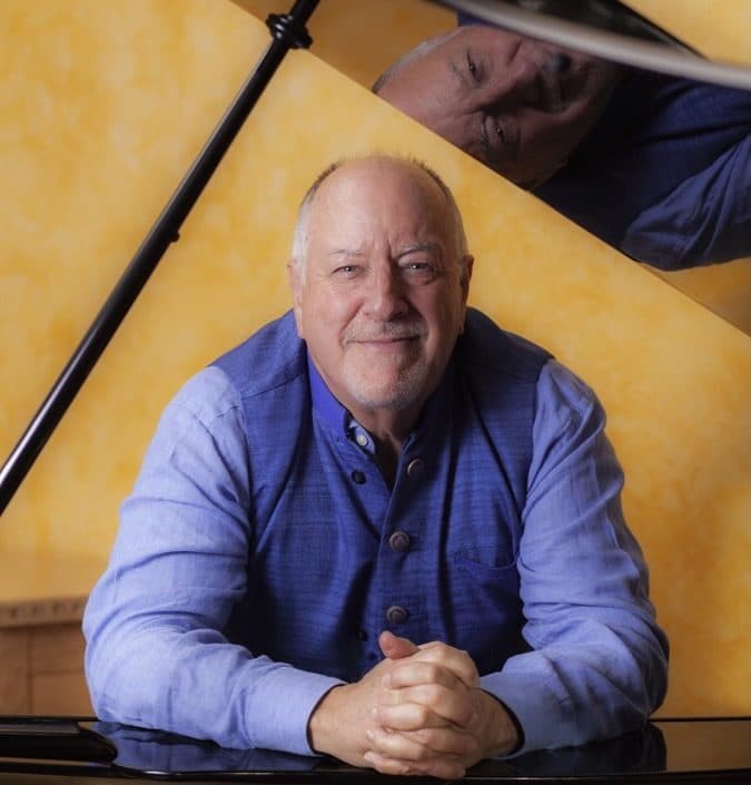 Gary Malkin at the piano